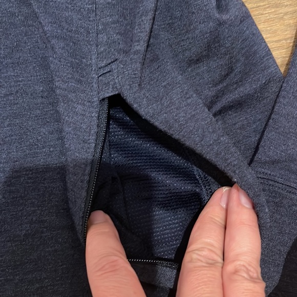 Under Armour Chicago Cubs Cowl Neck Sweatshirt - M - Picture 3 of 5